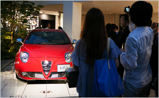 クルマとアートの展覧会